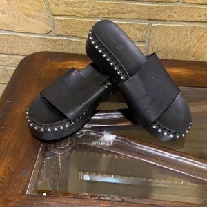 Size 6 Chinese Laundry